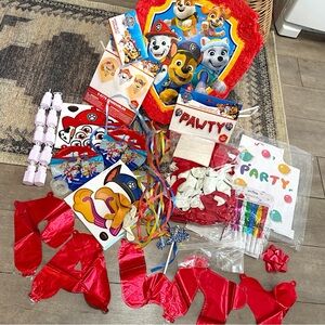 New Paw Patrol Party Supplies Piñata, Balloon Garland Banner Bubbles Blowouts